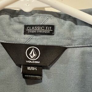 🛍️ Volcom Classic Fit Shirt in Bluish Gray